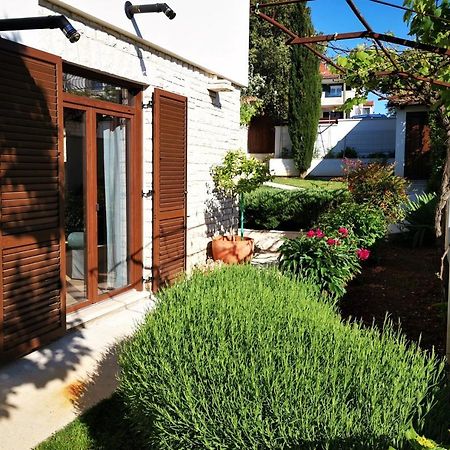 Apartments Dina Πούλα Εξωτερικό φωτογραφία