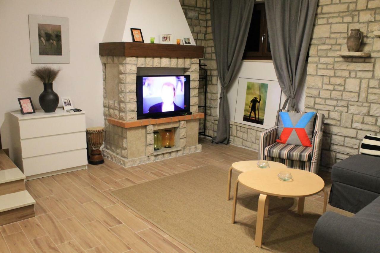 Apartments Dina Πούλα Εξωτερικό φωτογραφία