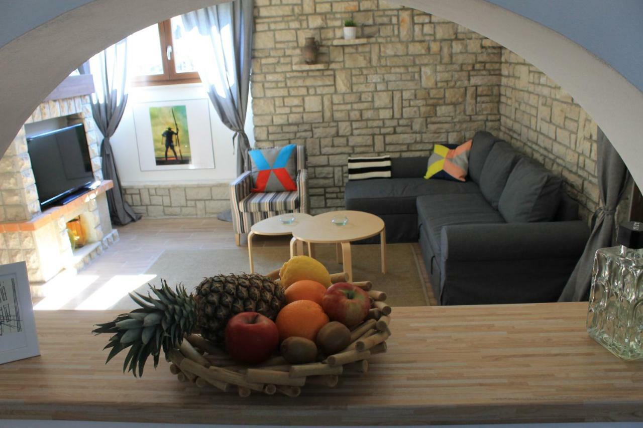 Apartments Dina Πούλα Εξωτερικό φωτογραφία