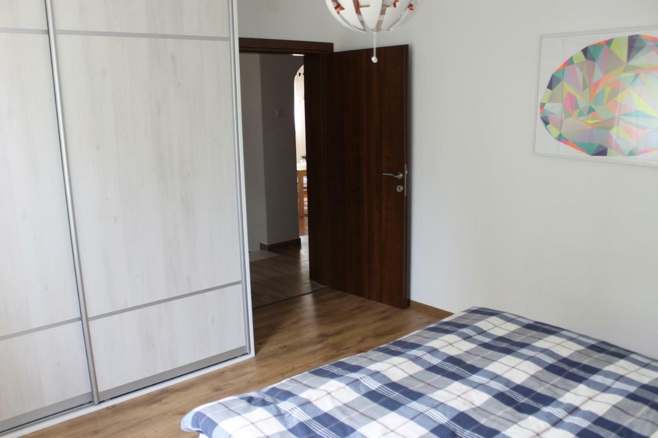 Apartments Dina Πούλα Εξωτερικό φωτογραφία