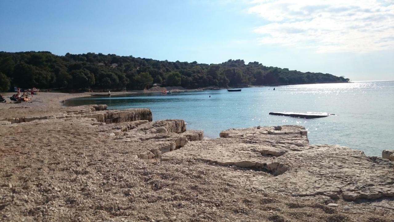 Apartments Dina Πούλα Εξωτερικό φωτογραφία
