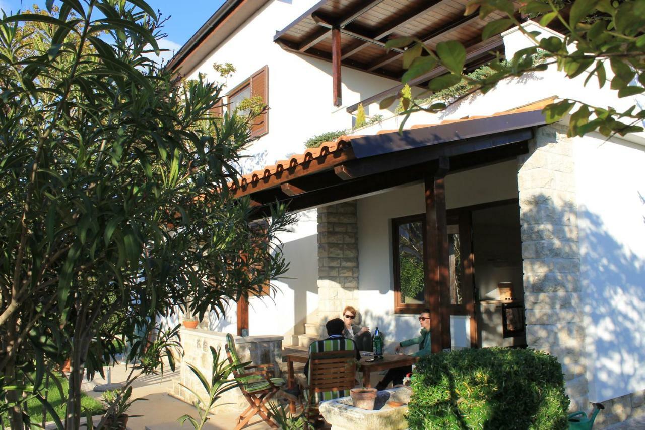 Apartments Dina Πούλα Εξωτερικό φωτογραφία